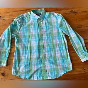 Vineyard vine button down